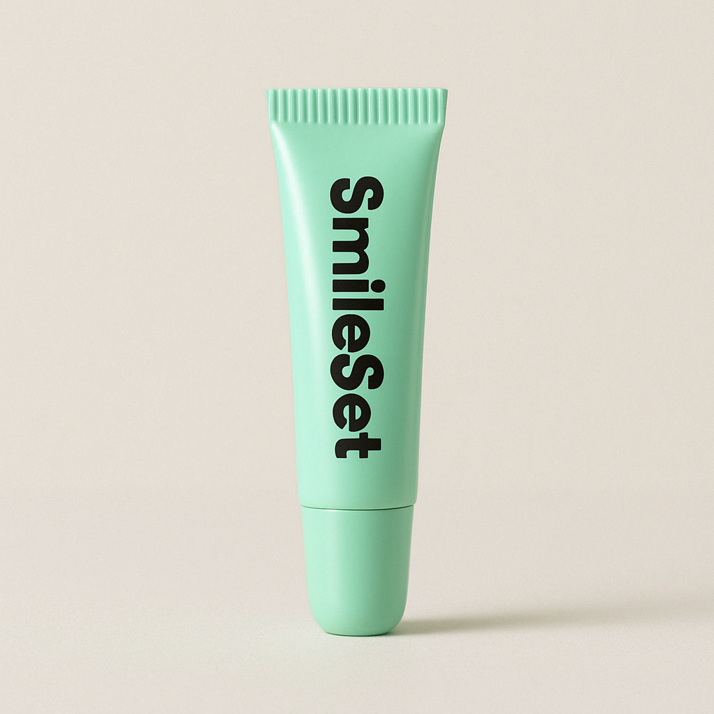 Mint SmileSet hydrating lip gloss tube