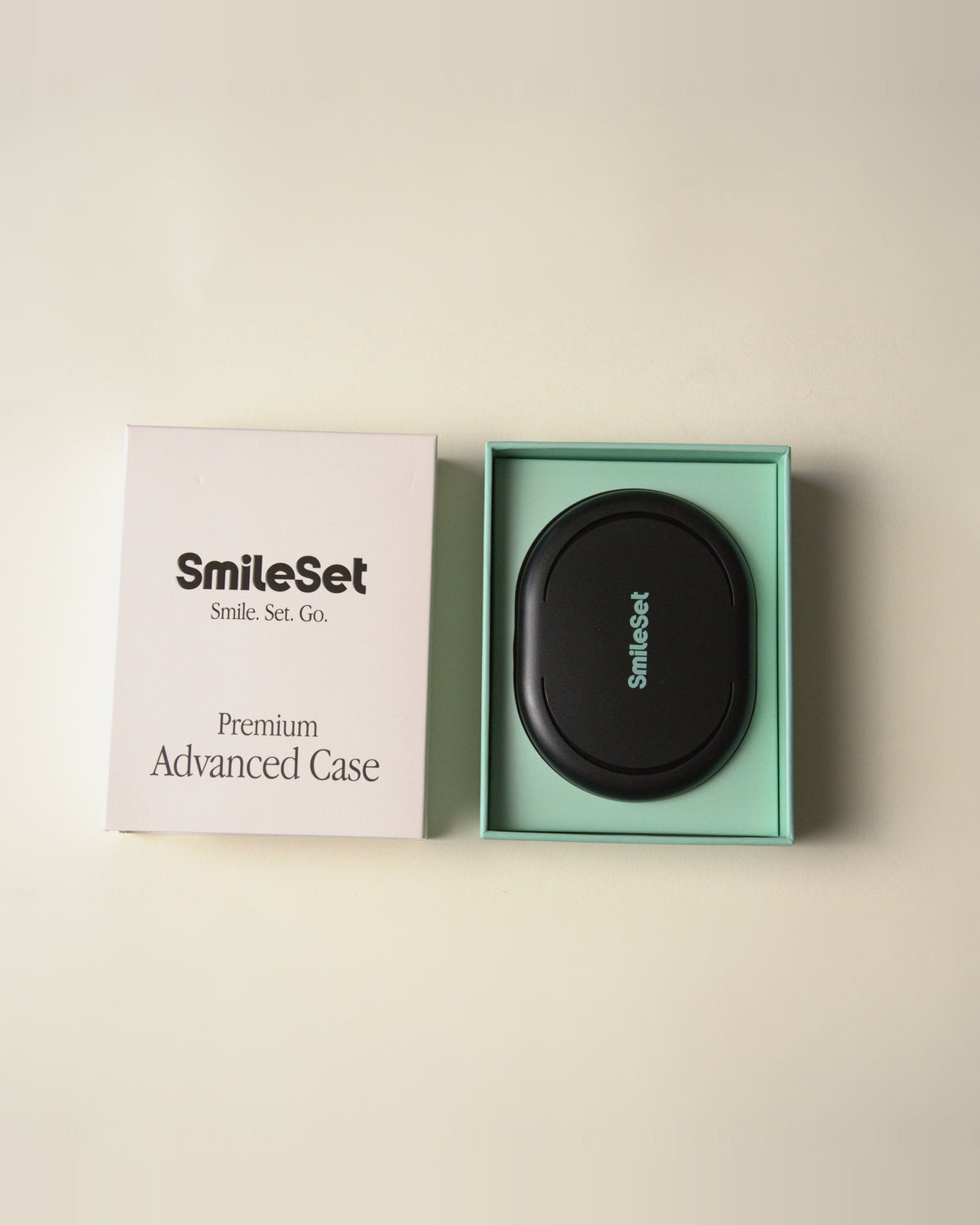Vented Case with Mirror, Removal Tool & Floss Storage